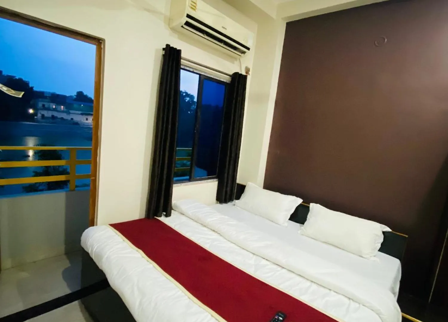 Shri Hari Kunj P Guest House Varanasi India